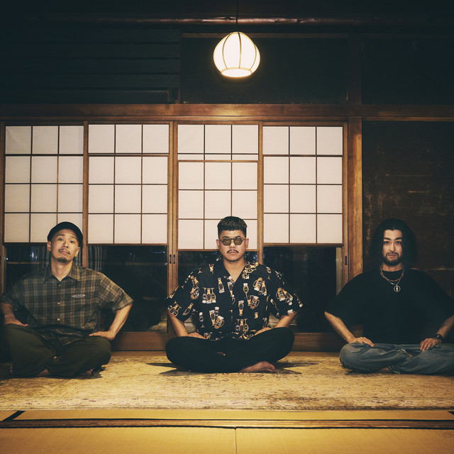 YONA YONA WEEKENDERS